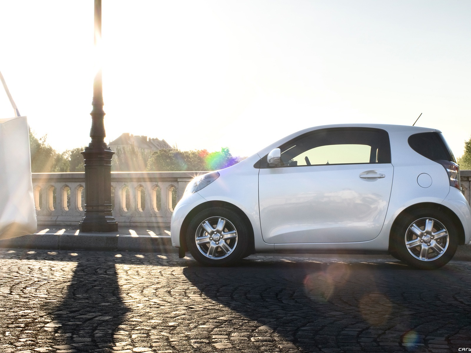 Toyota iQ - 2009 HD wallpaper (2) #16 - 1600x1200