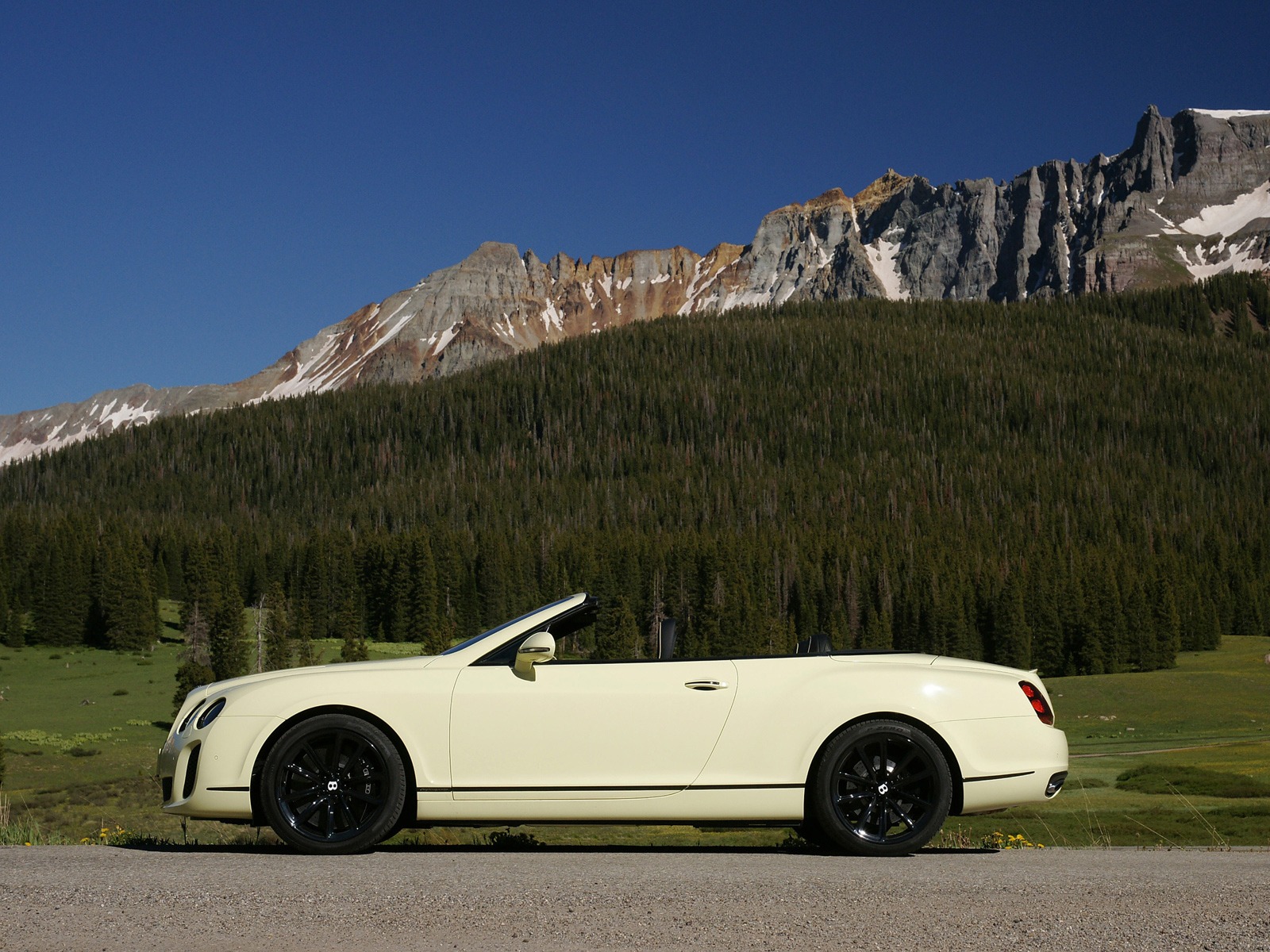 Bentley Continental Supersports Convertible - 2010 HD wallpaper #15 - 1600x1200