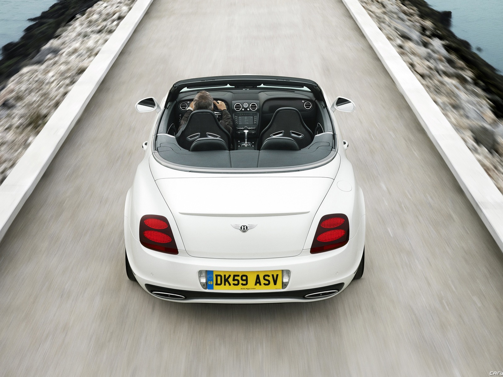 Bentley Continental Supersports Convertible - 2010 HD wallpaper #17 - 1600x1200