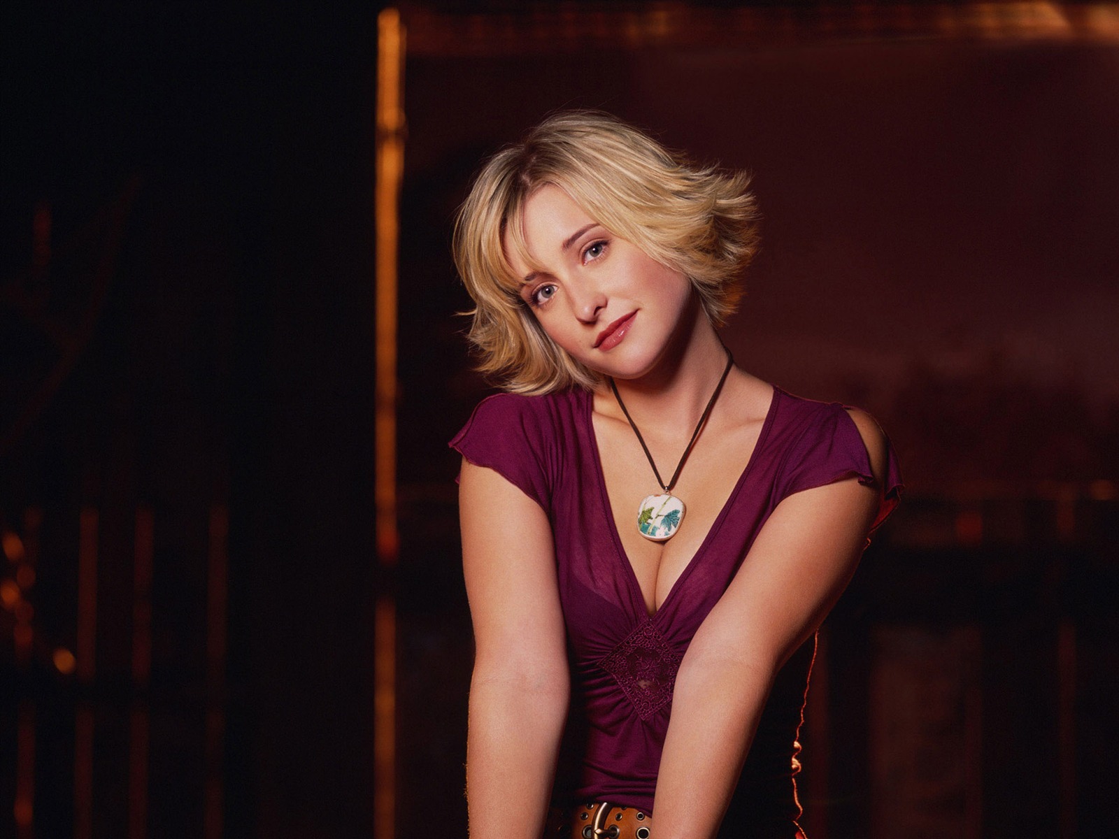 Allison Mack beaux fonds d'écran #18 - 1600x1200