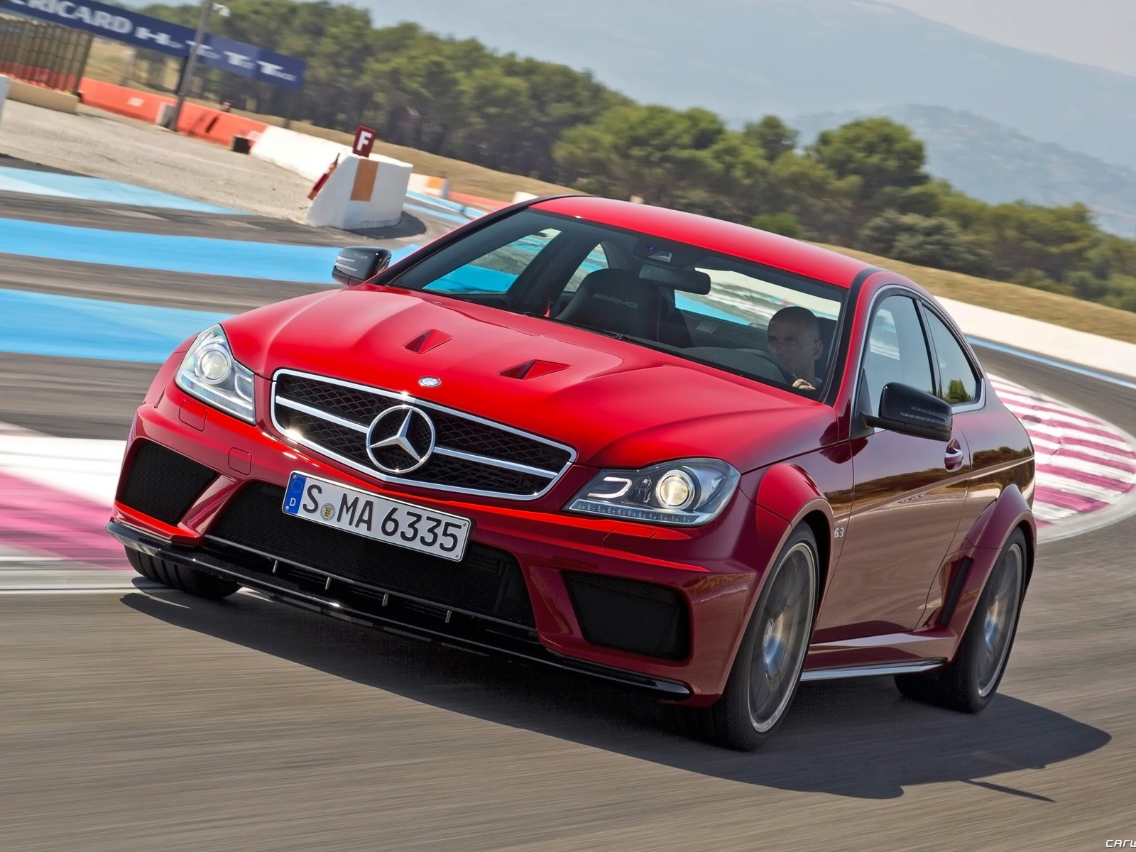 Mercedes-Benz C63 AMG Coupe Black Series - 2011 HD wallpapers #13 - 1600x1200