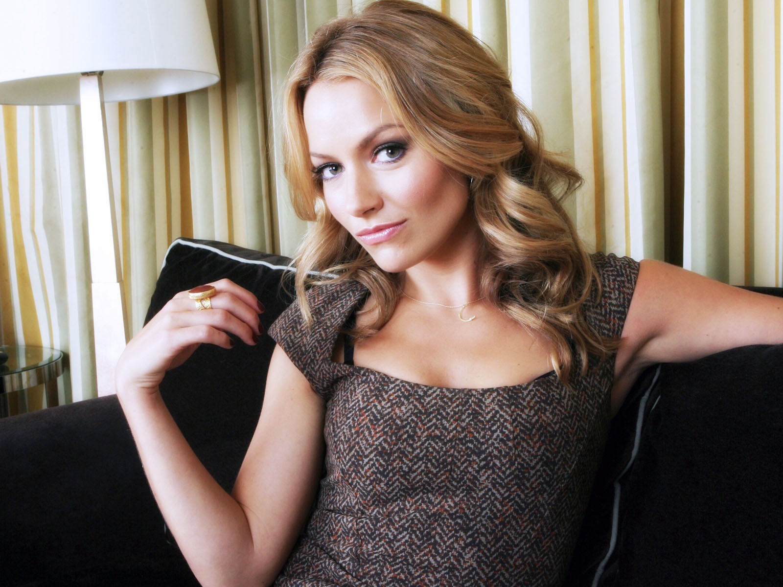 Becki Newton 貝基·紐頓 美女壁紙 #4 - 1600x1200