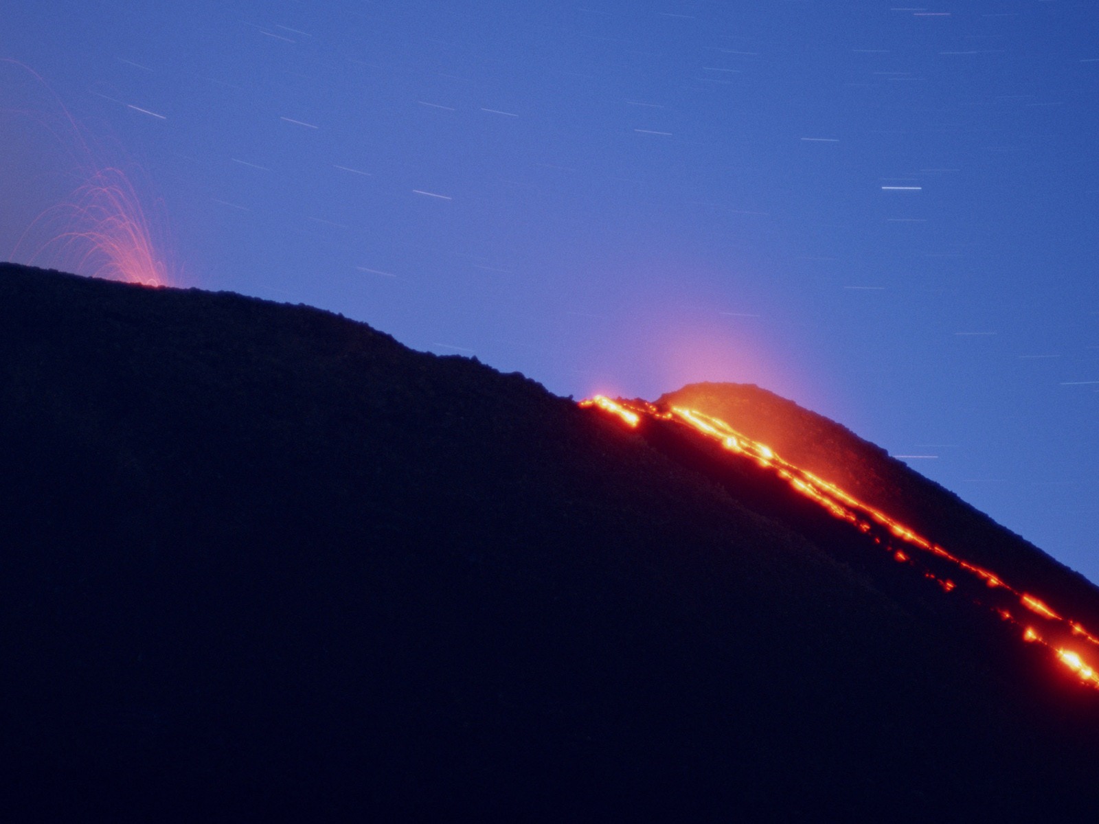 Vulkanausbruch von der herrlichen Landschaft Tapeten #3 - 1600x1200