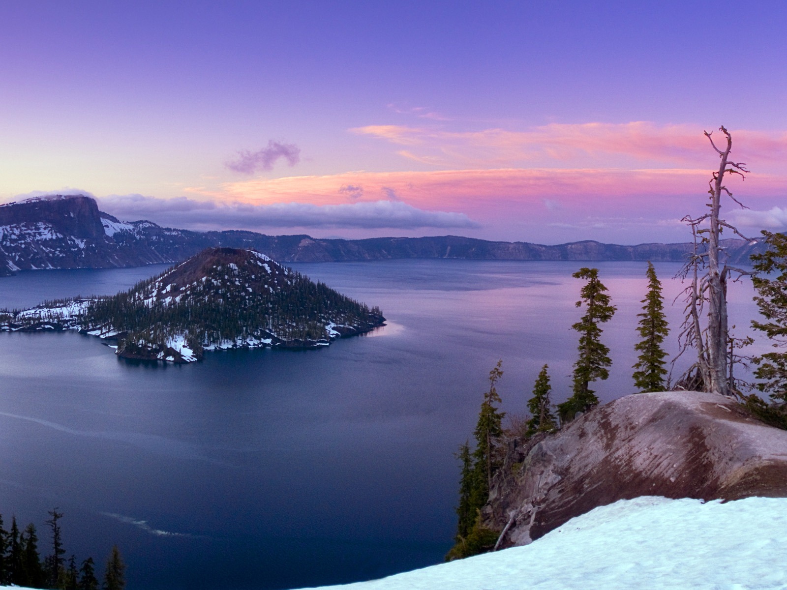 Windows 8 offiziellen Panorama Tapete, Wellen, Wälder, majestätische Berge #19 - 1600x1200