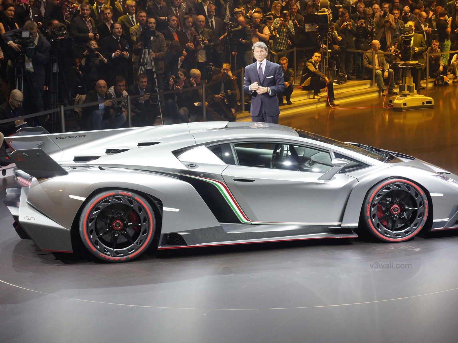 2013 Lamborghini Veneno superdeportivo de lujo HD fondos de pantalla #14 - 1600x1200