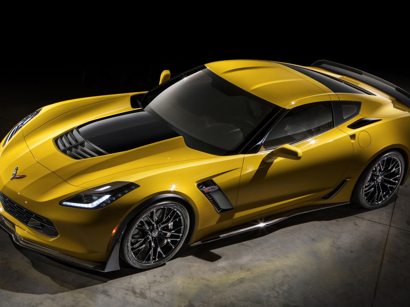 2015年雪佛兰 Corvette Z06跑车高清壁纸1 - 1600x1200