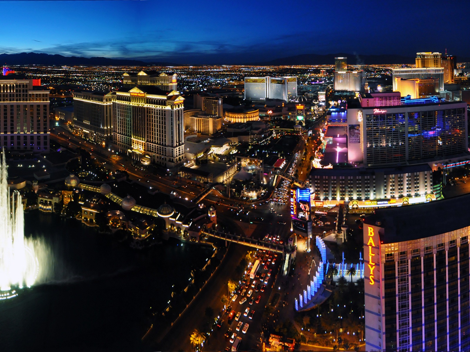 Hermosa noche en fondos de pantalla de alta definición de Las Vegas #7 - 1600x1200