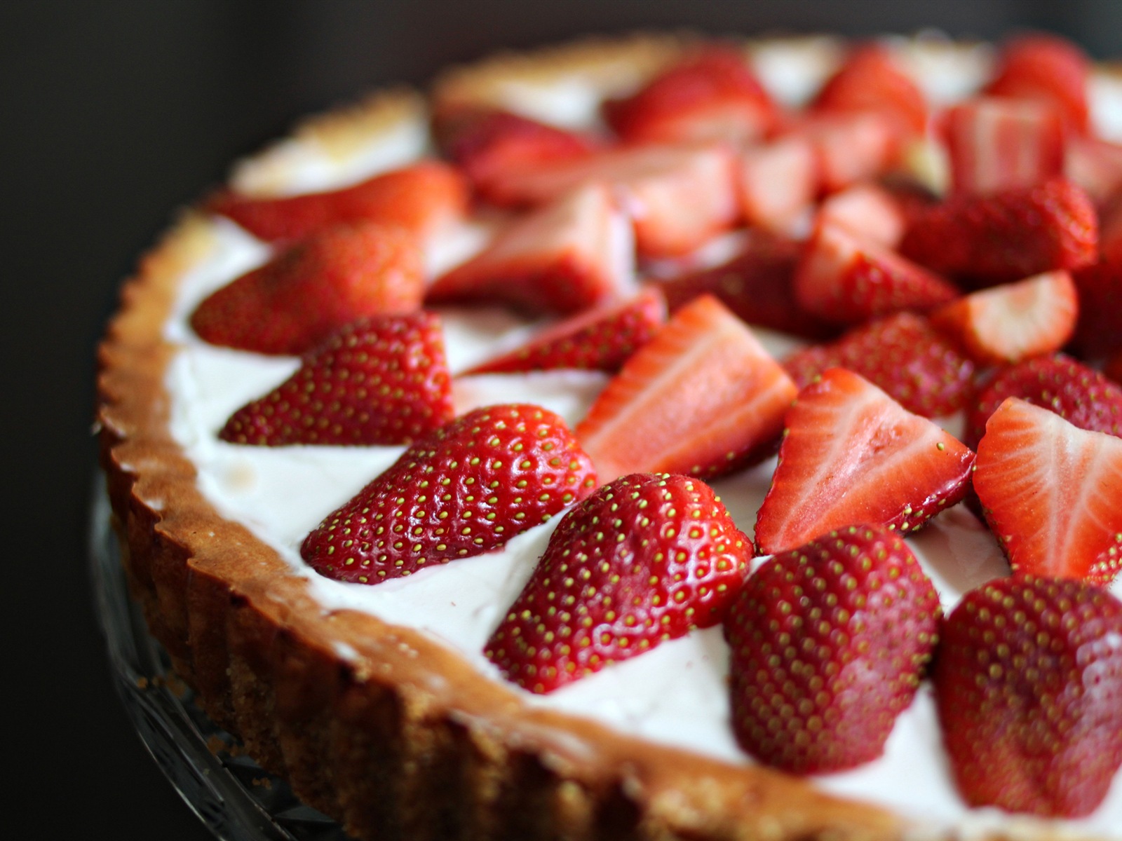 Delicious strawberry cake HD wallpapers #4 - 1600x1200