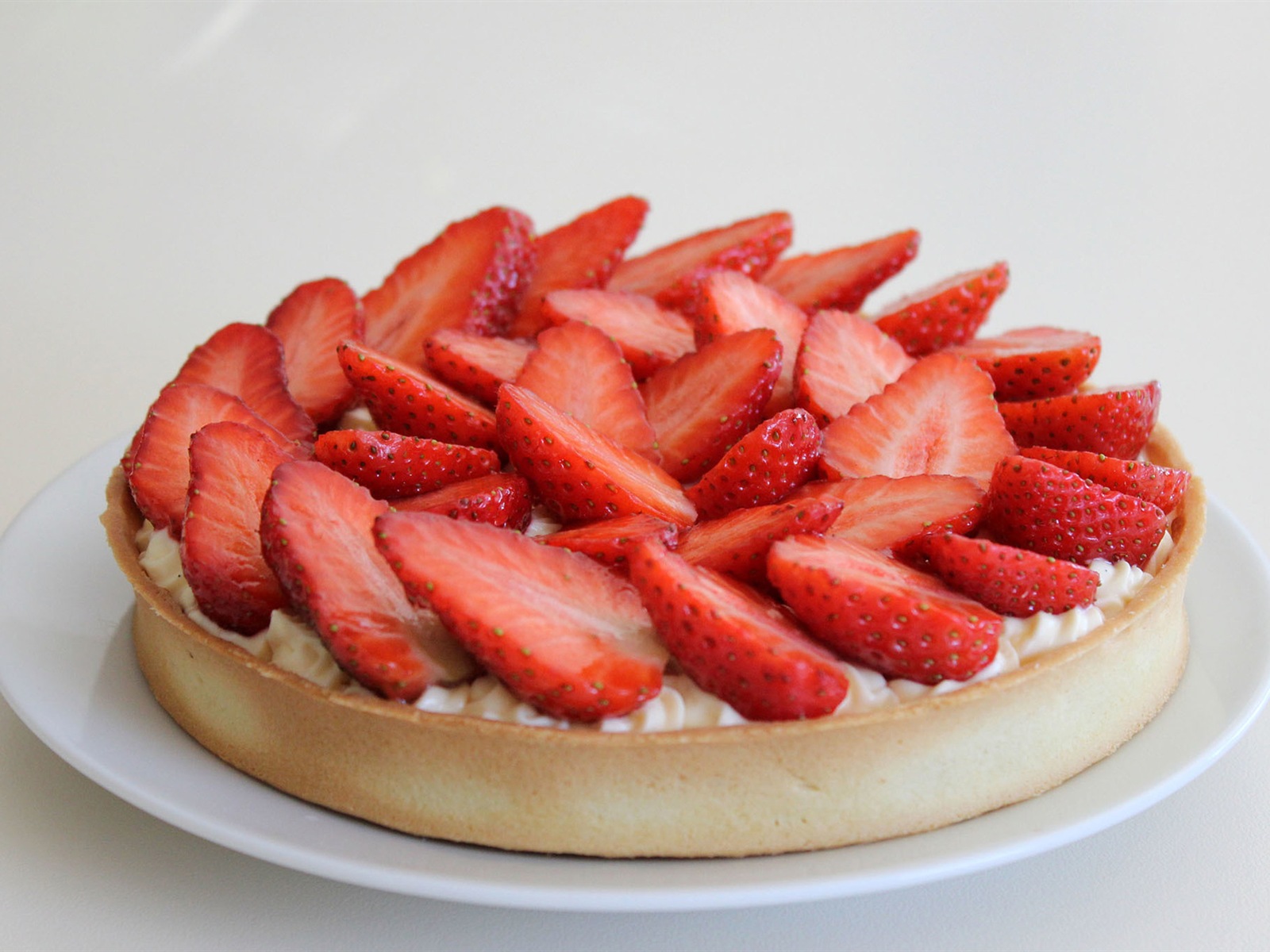 Delicious strawberry cake HD wallpapers #11 - 1600x1200