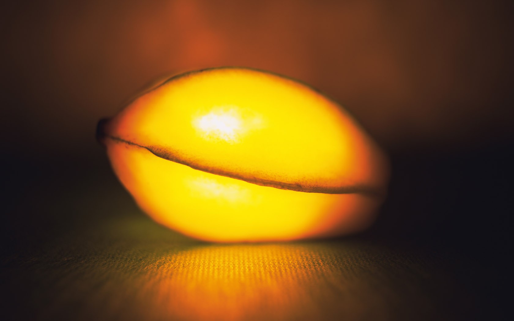Entité fruits Light (1) #12 - 1680x1050