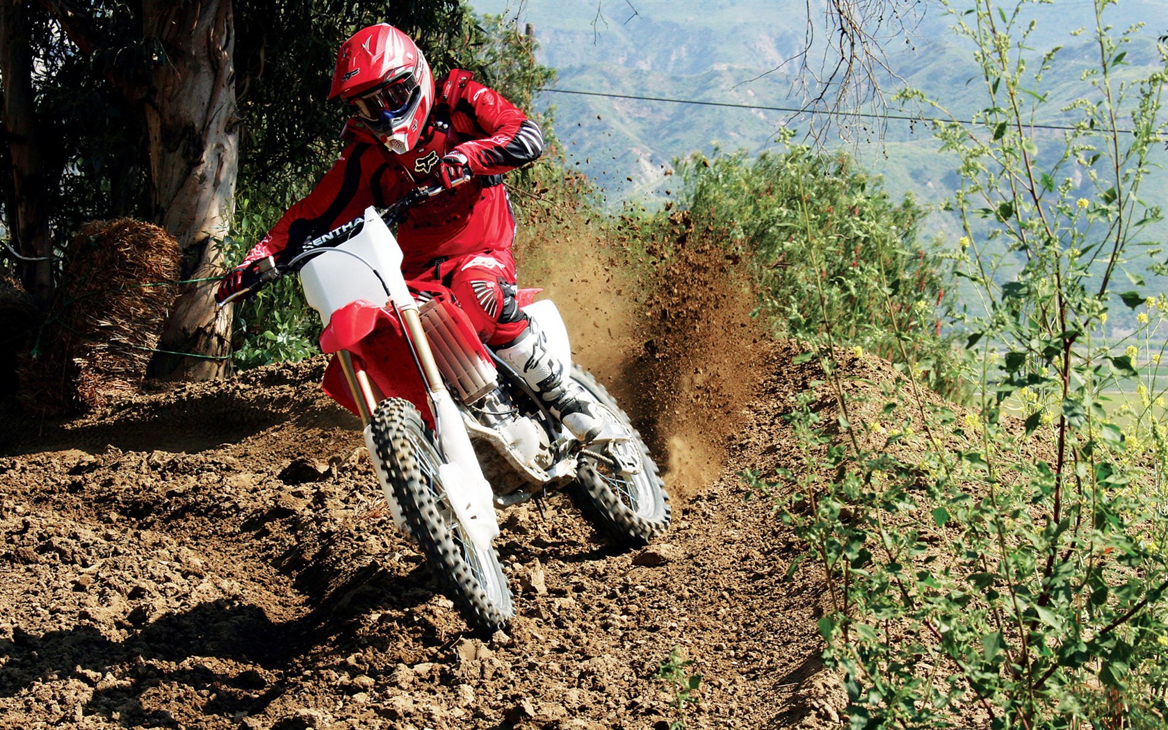 Off-road motocykly HD Wallpaper (1) #6 - 1680x1050