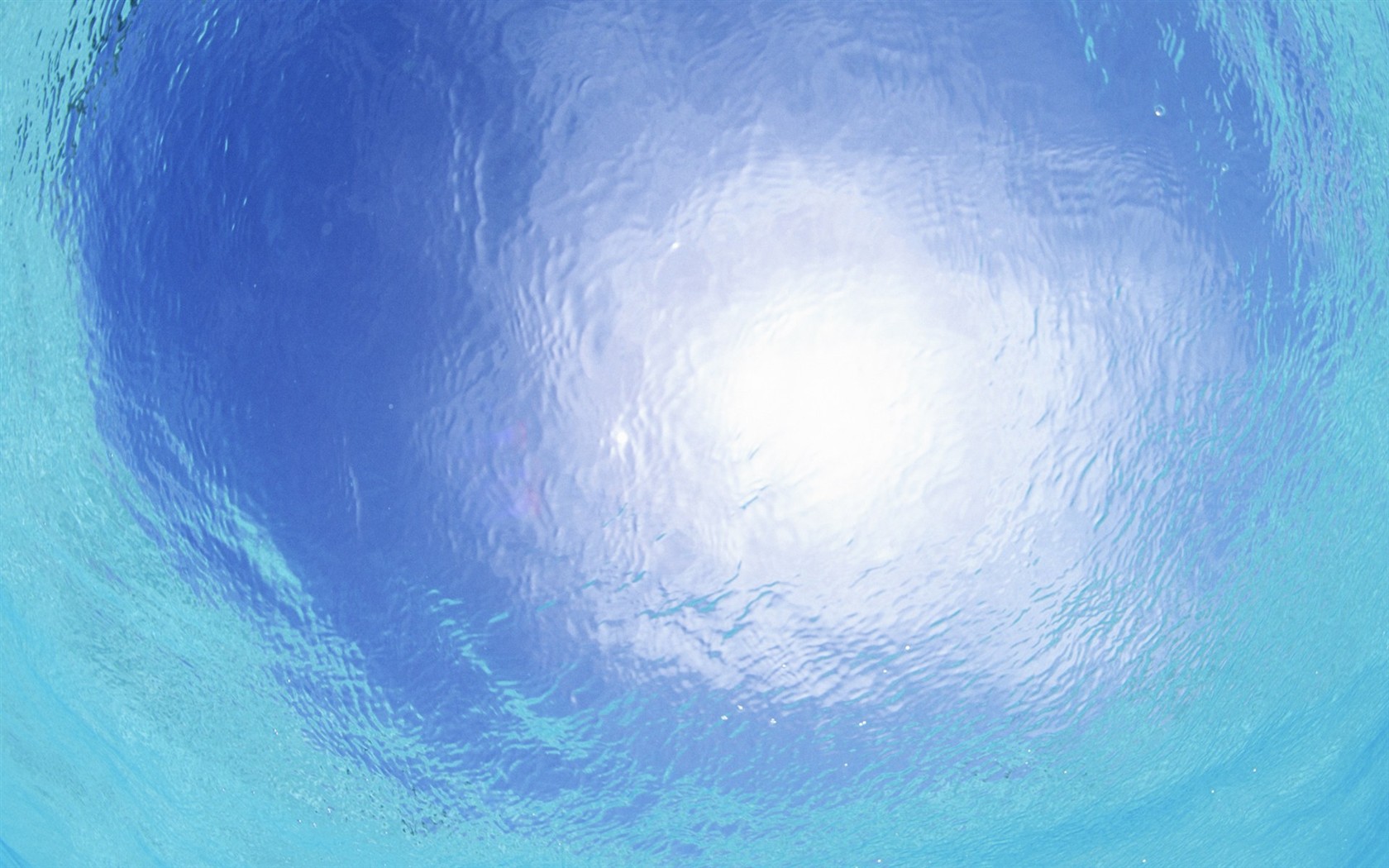 ciel bleu de l'eau aux Maldives et #16 - 1680x1050