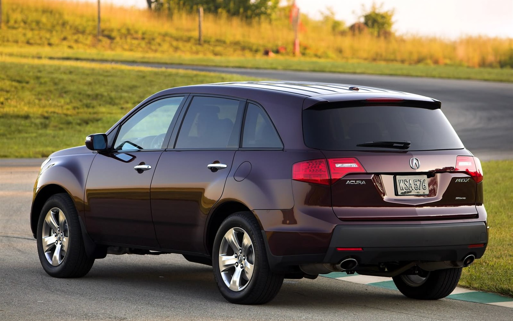 Acura MDX Sport Utility Vehicle Wallpaper #1 - 1680x1050