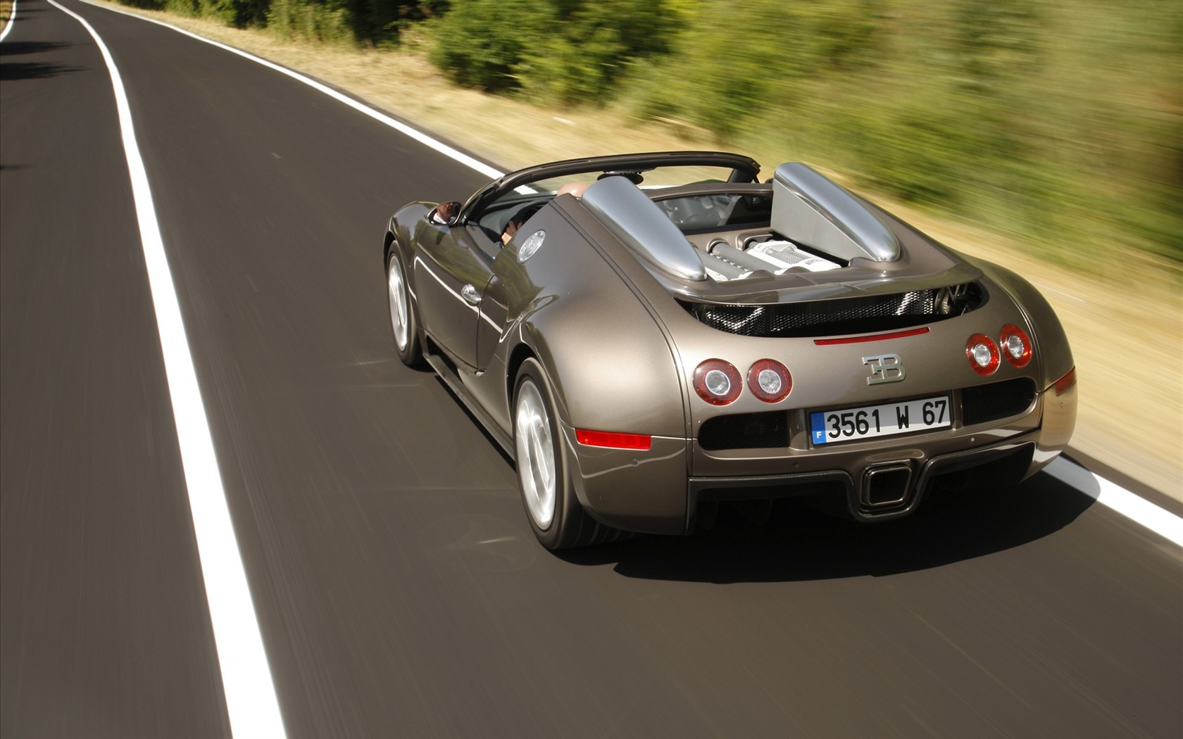 Bugatti Veyron Tapeta Album (1) #8 - 1680x1050