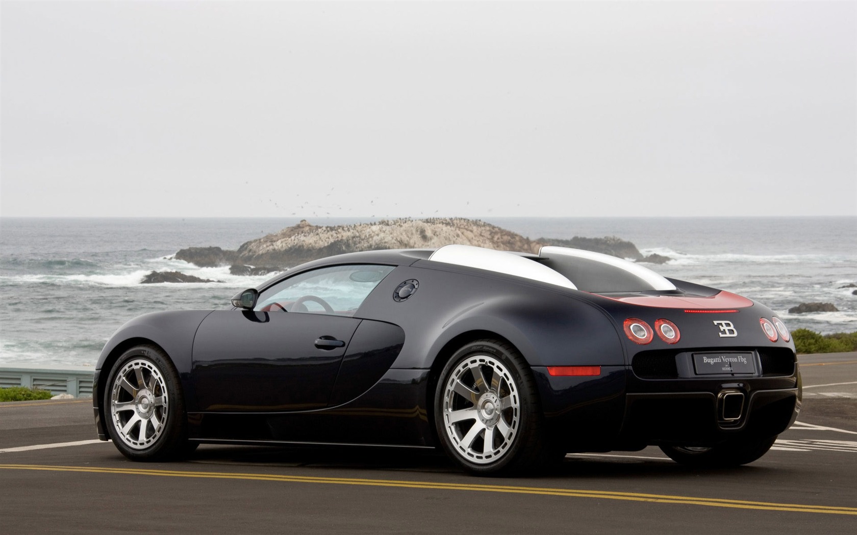 Bugatti Veyron обои Альбом (4) #15 - 1680x1050