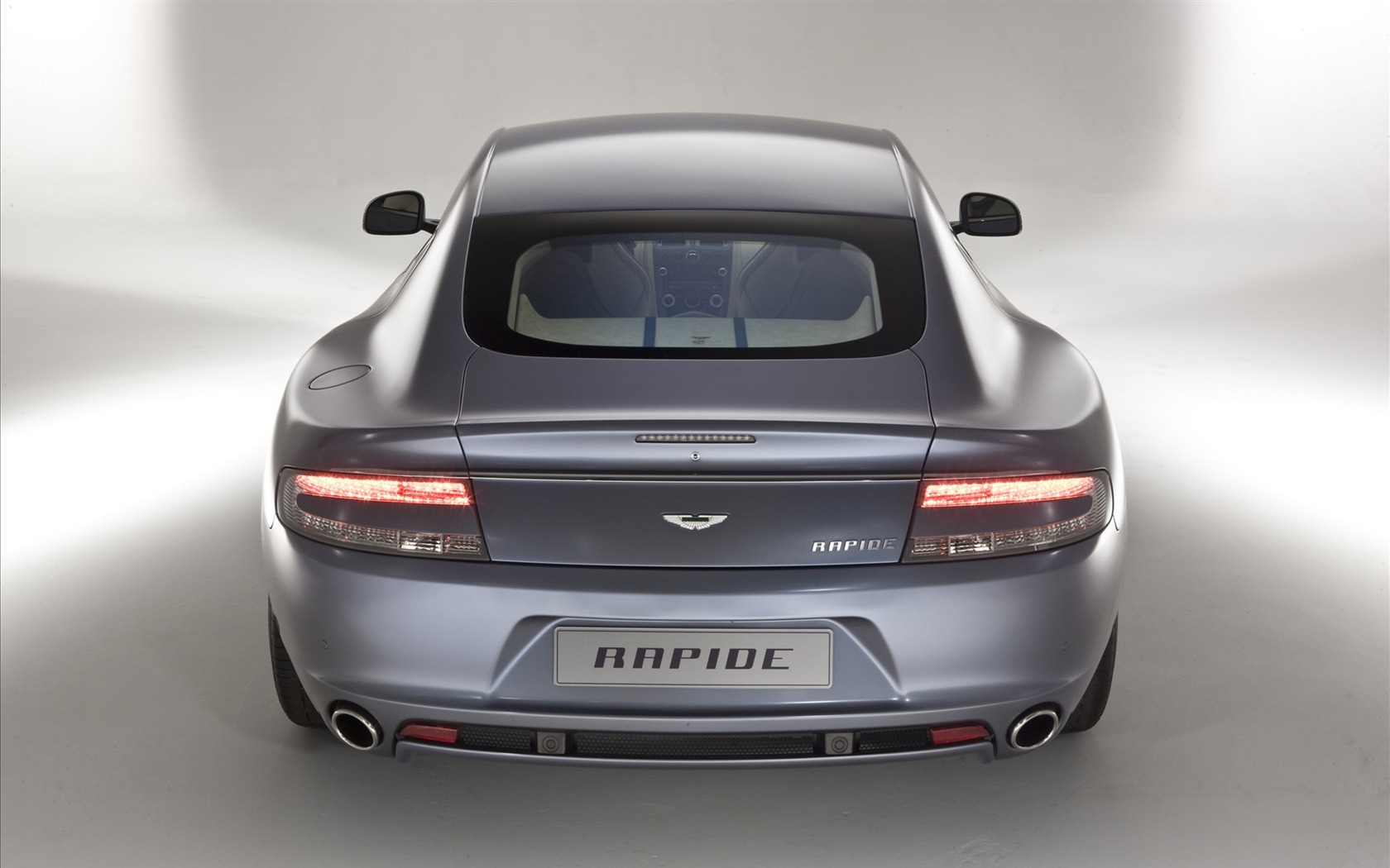 Tapety na plochu Aston Martin (2) #12 - 1680x1050