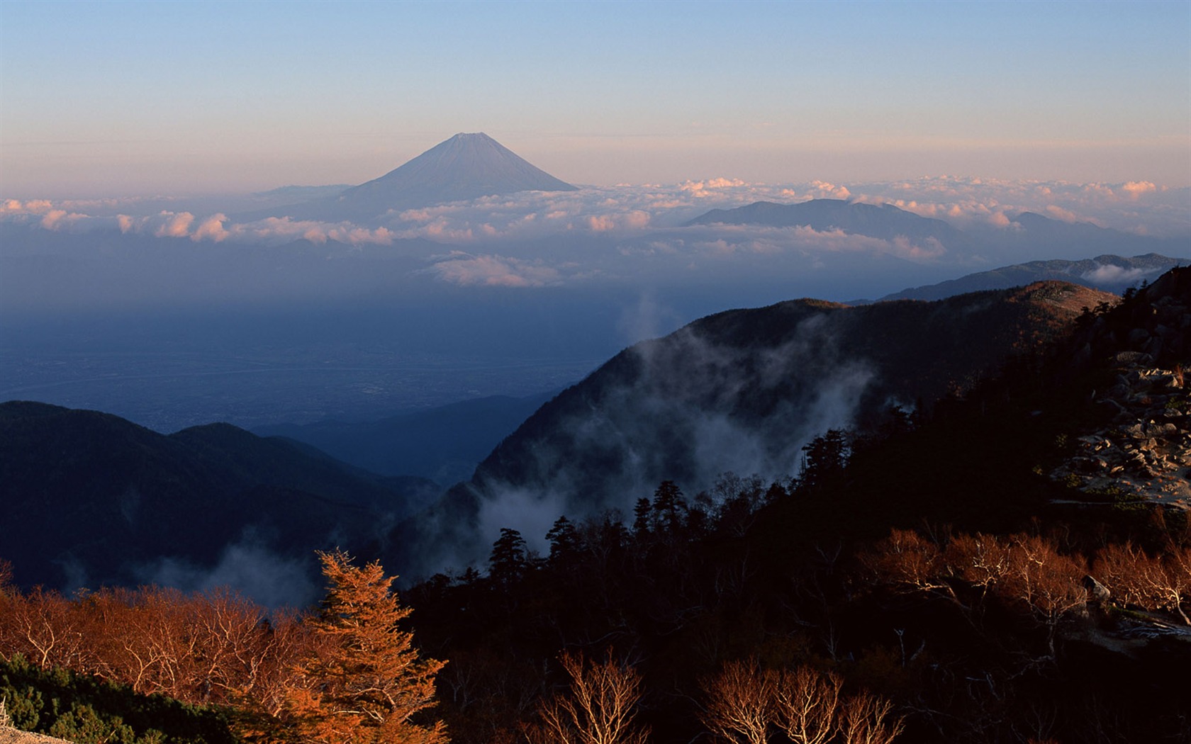 Гора Фудзи, Япония обои (1) #2 - 1680x1050