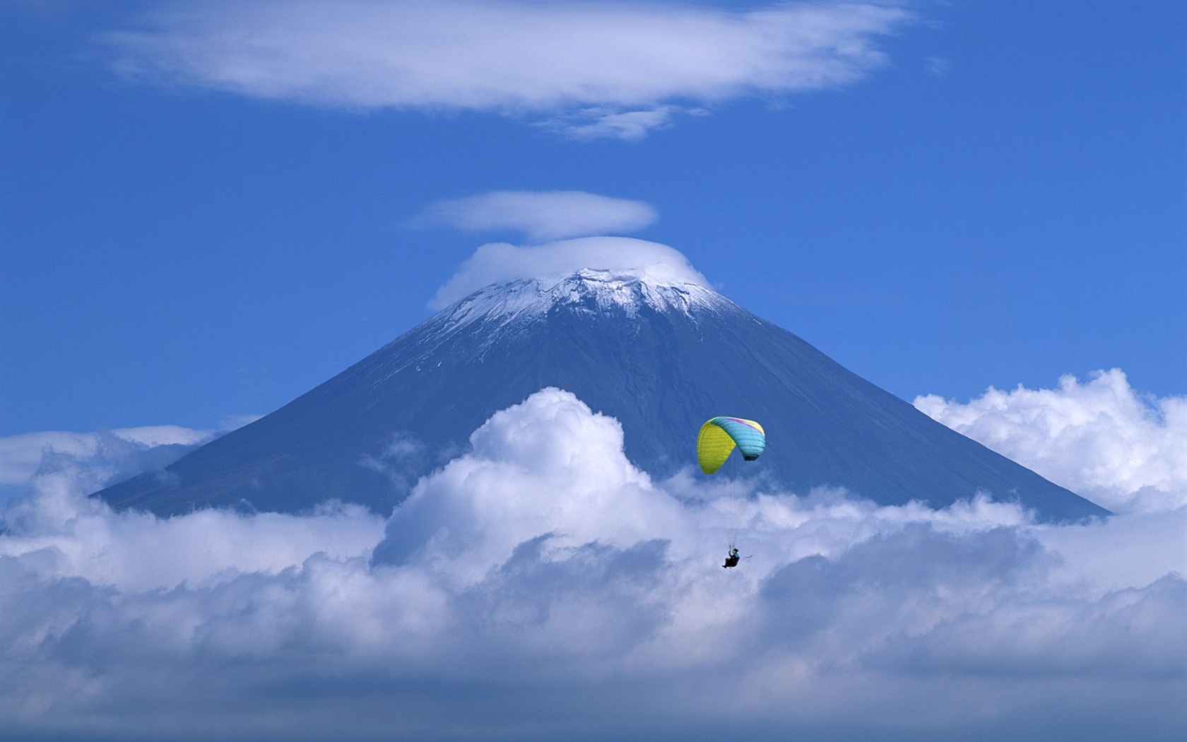 Mount Fuji, Japonsko tapety (1) #7 - 1680x1050