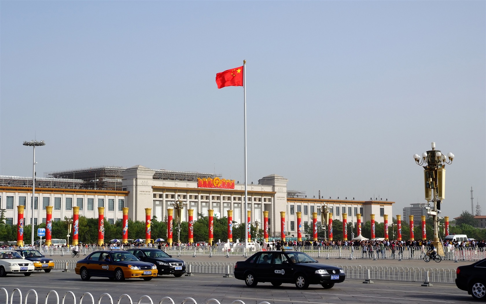 Costumes, Tiananmen Square (rebar works) #7 - 1680x1050