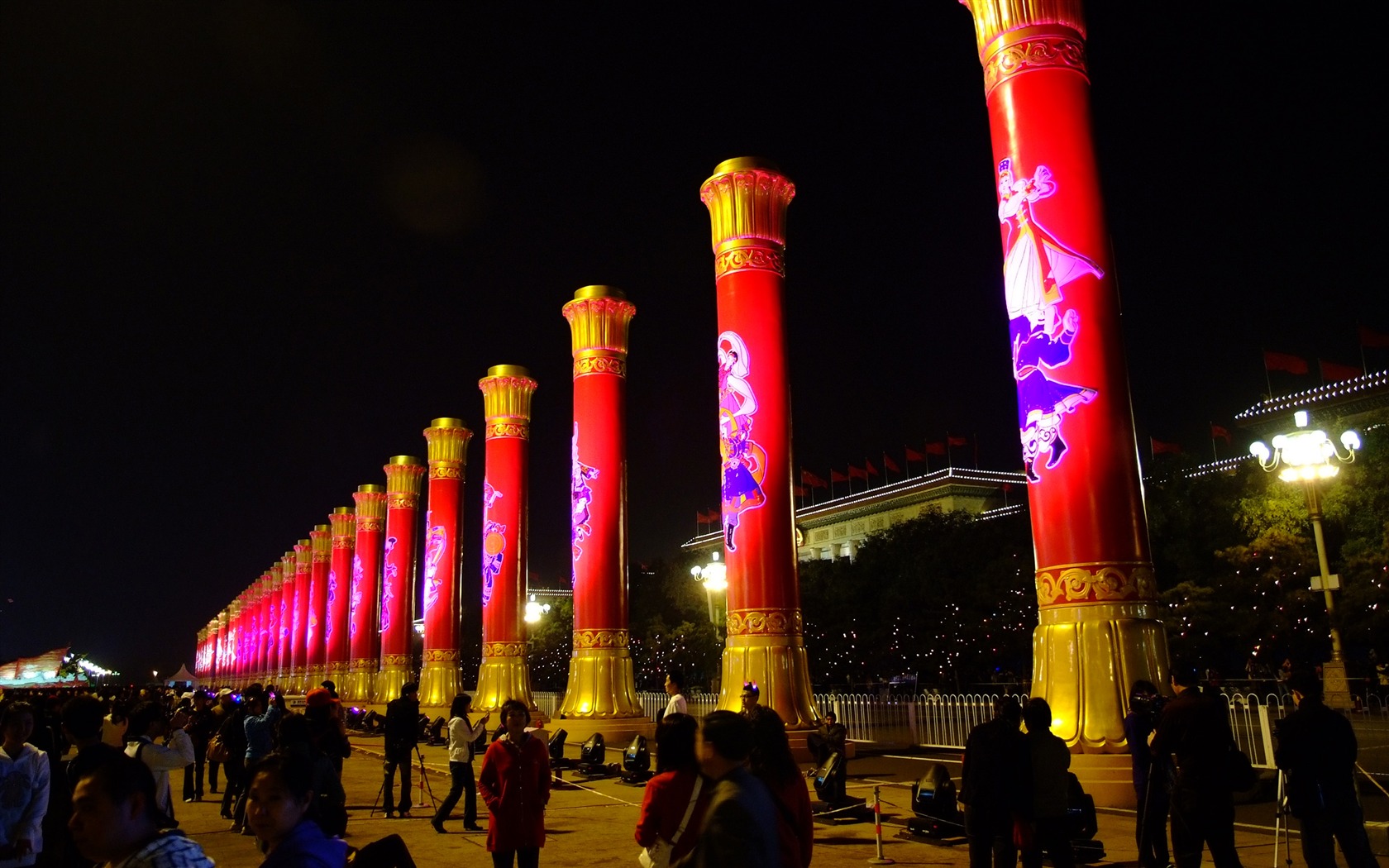 Tiananmen Square bunten Nacht (Bewehren) #2 - 1680x1050