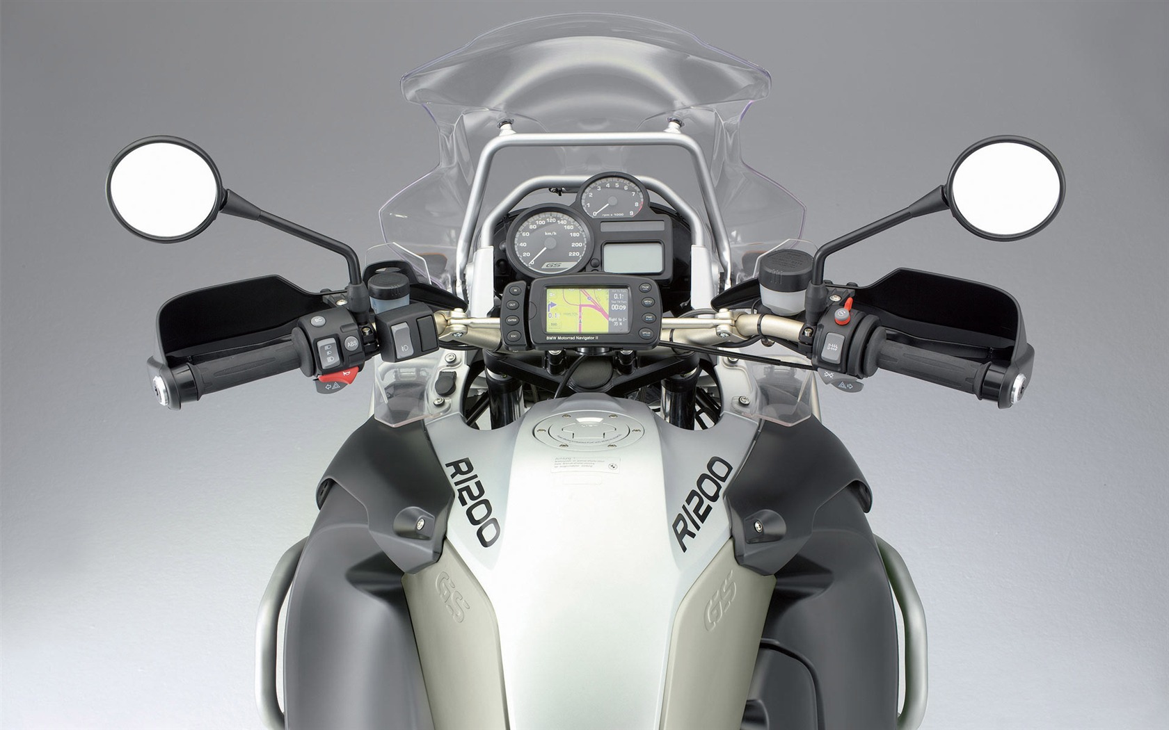 BMW fondos de pantalla de la motocicleta (1) #13 - 1680x1050