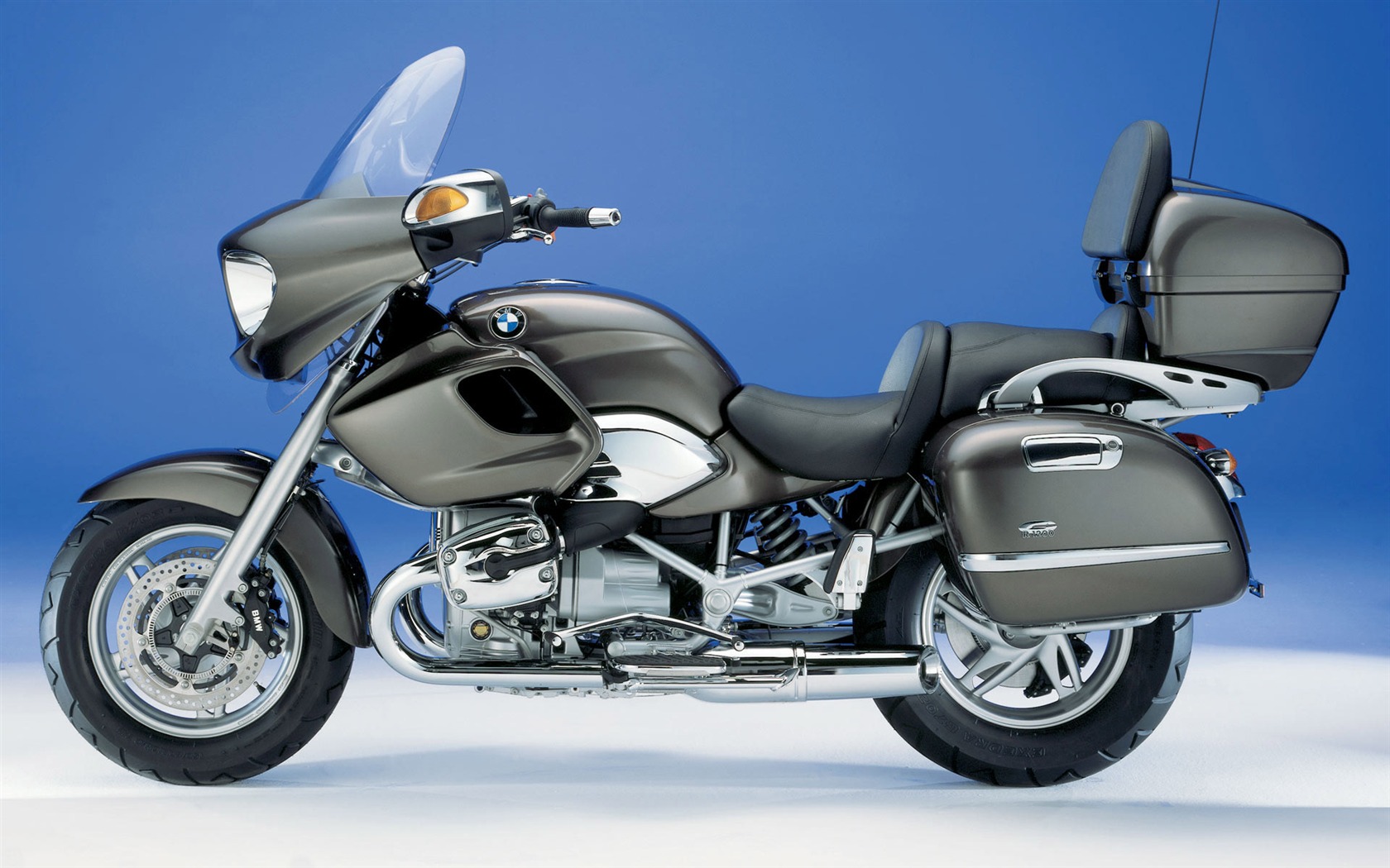BMW fondos de pantalla de la motocicleta (2) #19 - 1680x1050