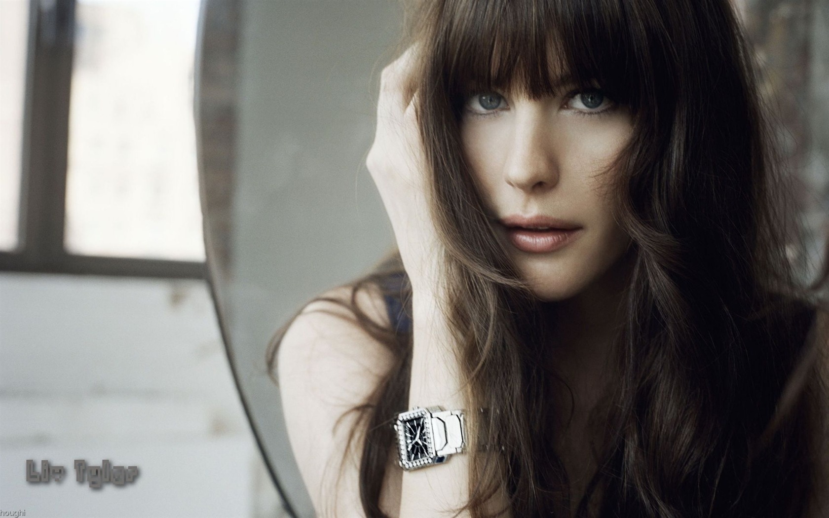 Liv Tyler hermoso fondo de pantalla #2 - 1680x1050