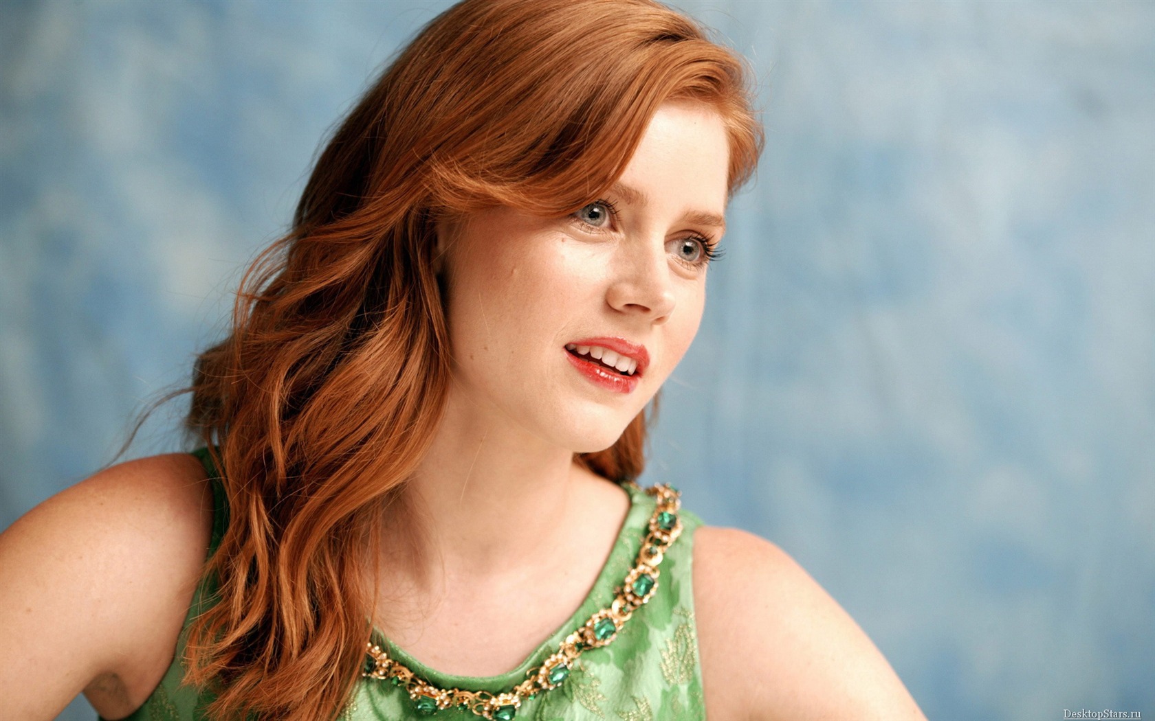 Amy Adams beautiful wallpaper #20 - 1680x1050