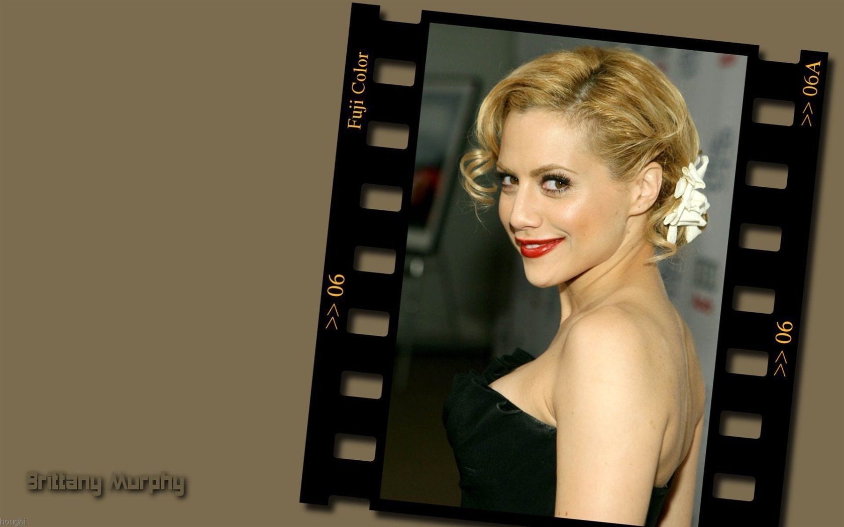 Brittany Murphy krásnou tapetu (2) #2 - 1680x1050