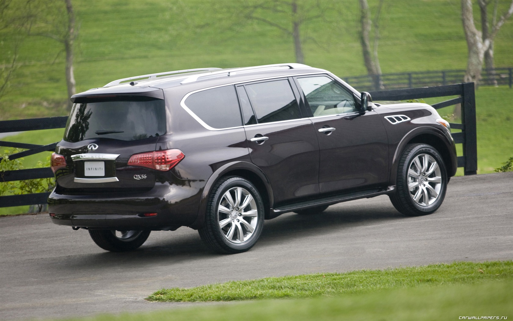 Infiniti QX56 - 2011 HD wallpaper #8 - 1680x1050