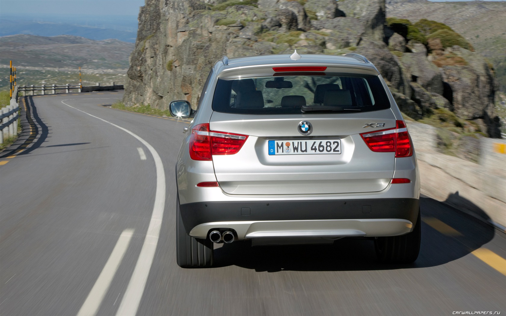 BMW X3 xDrive35i - 2010 (2) #8 - 1680x1050