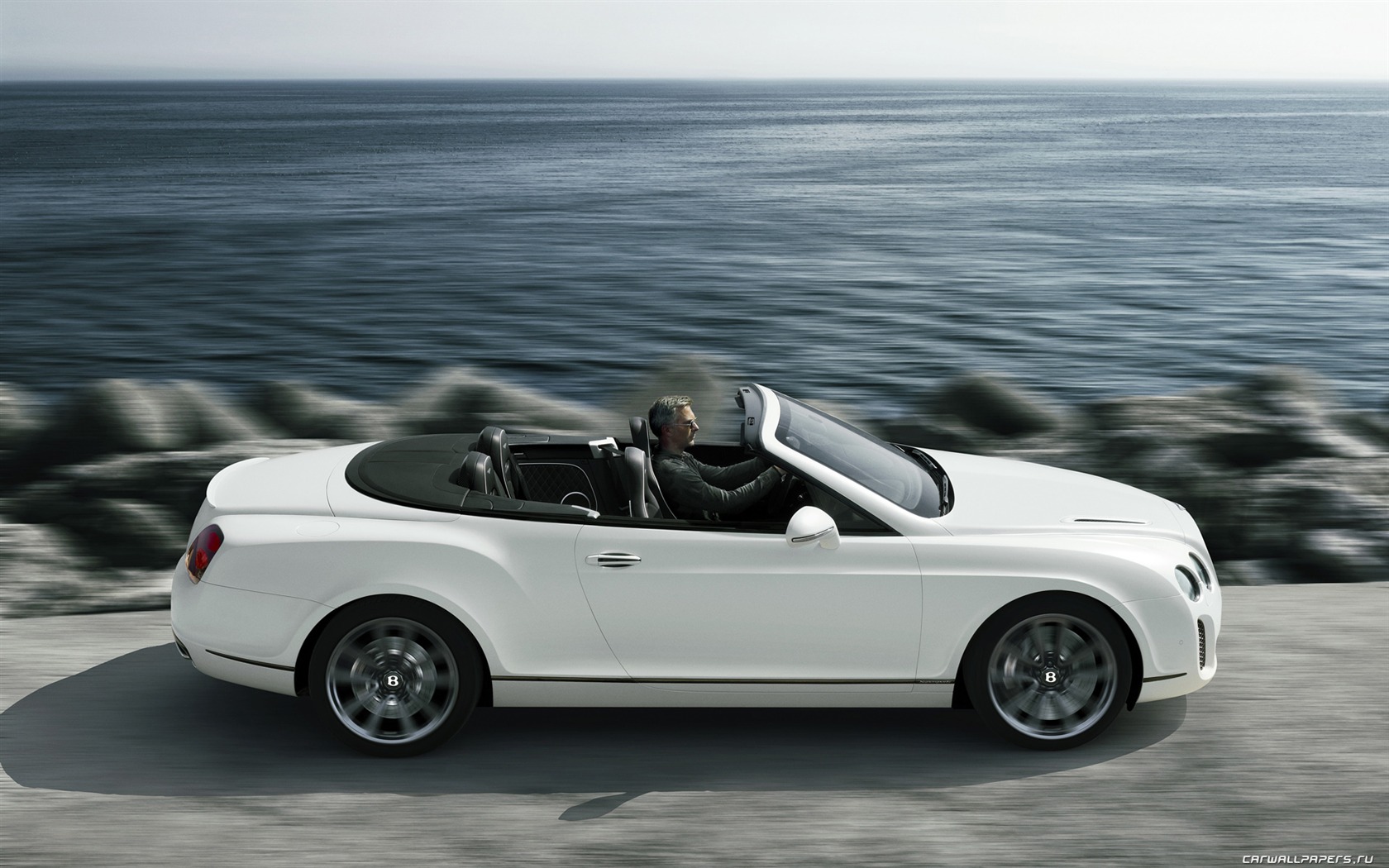 Bentley Continental Supersports Convertible - 2010 HD wallpaper #31 - 1680x1050