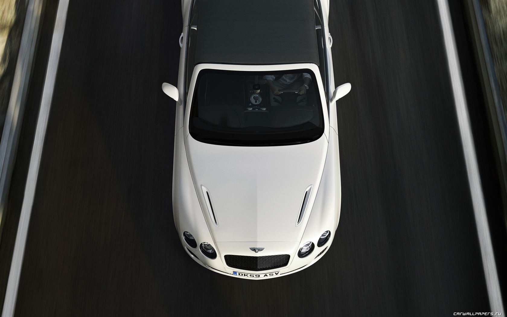 Bentley Continental Supersports Convertible - 2010 宾利45 - 1680x1050
