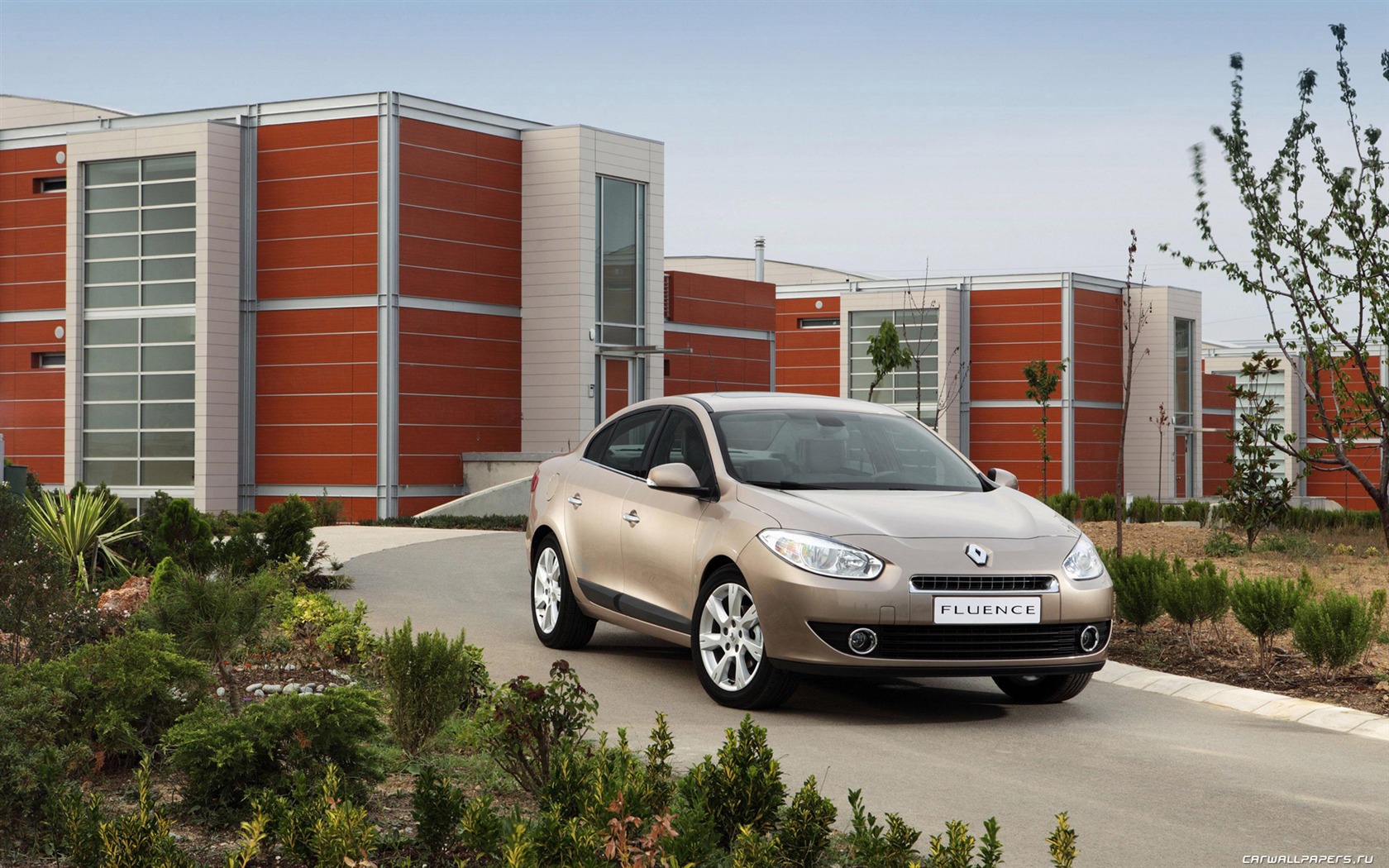 Renault Fluence - 2009 HD Wallpaper #1 - 1680x1050