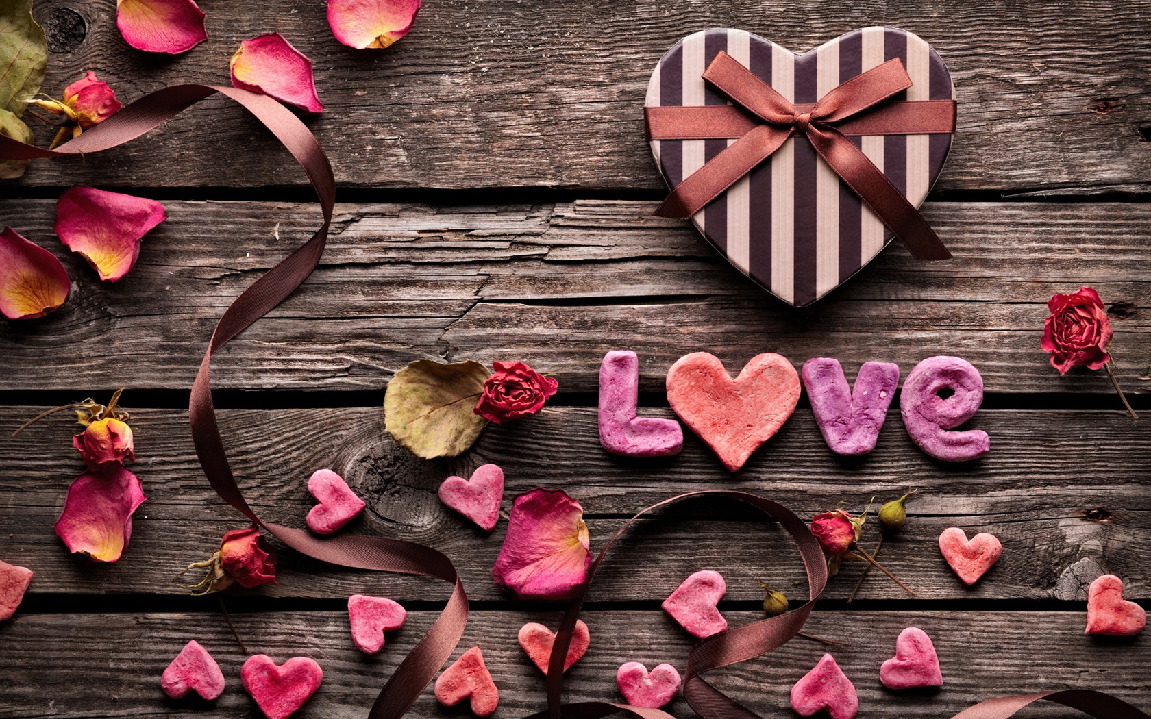 Warm and romantic Valentine's Day HD wallpapers #16 - 1680x1050