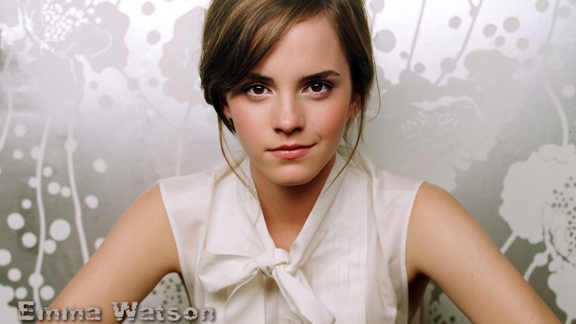 Emma Watson beautiful wallpaper #4 - 1920x1080