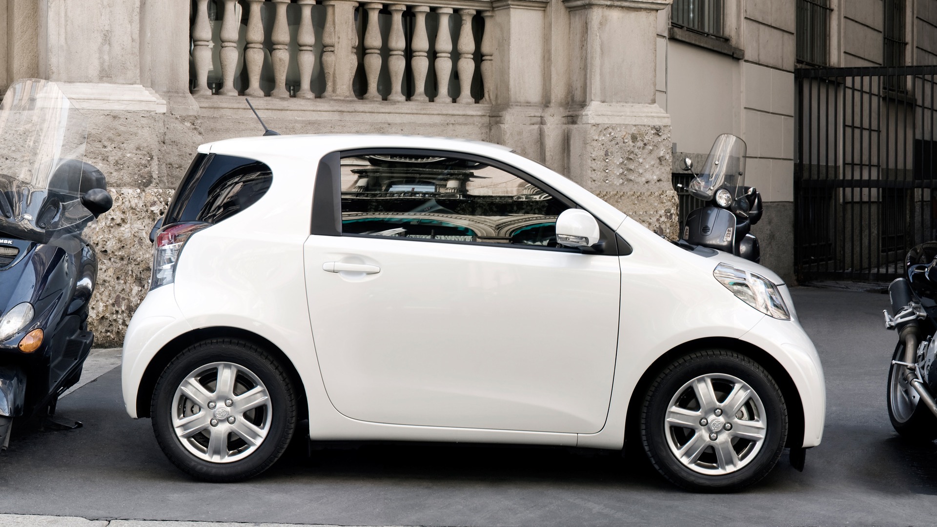 Toyota iQ - 2009 HD wallpaper (1) #32 - 1920x1080