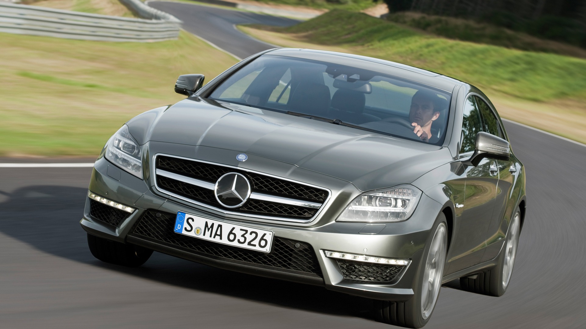 Mercedes-Benz AMG CLS63 - 2010 HD Wallpaper #20 - 1920x1080