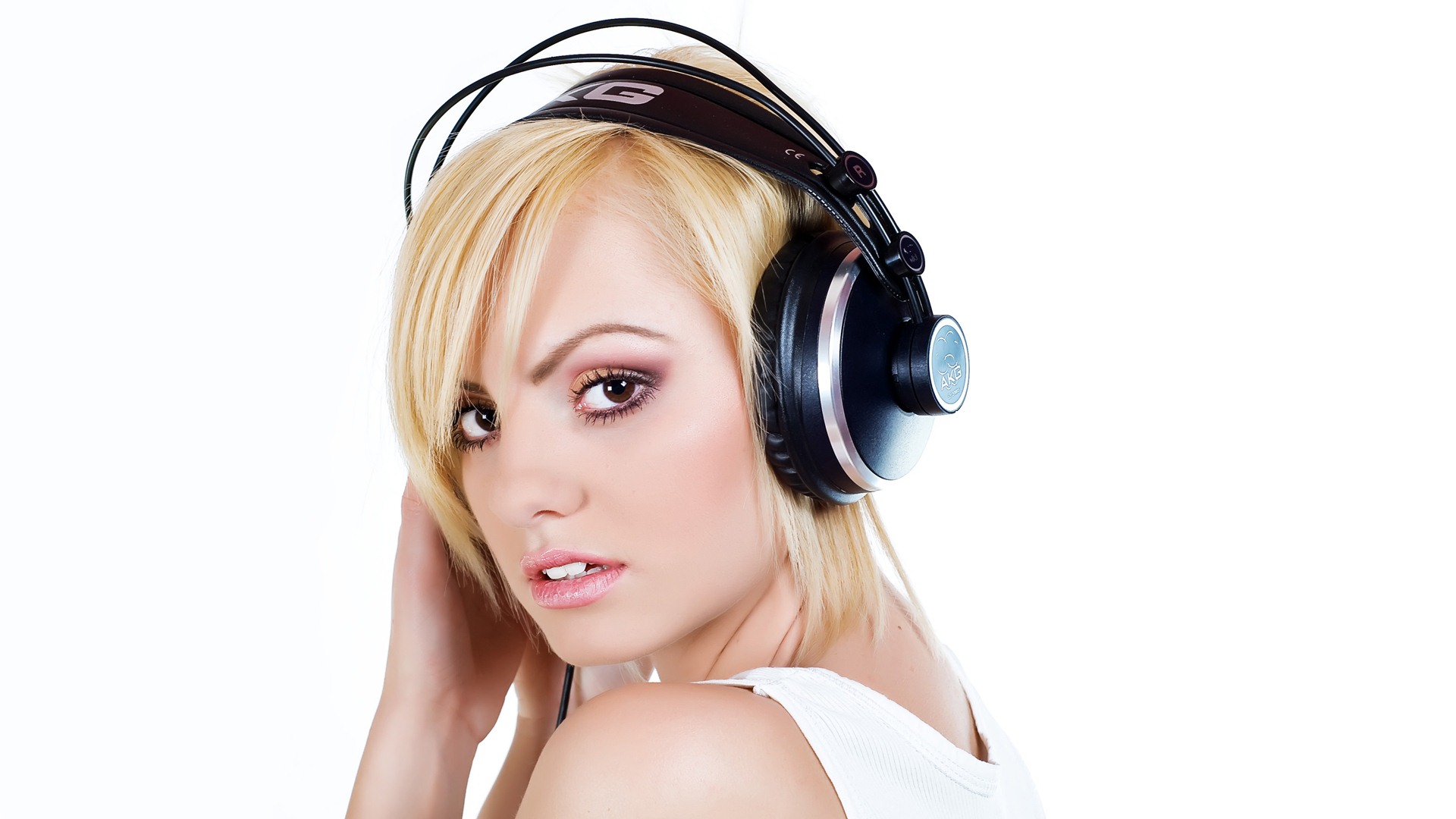 Alexandra Stan hermosos fondos de pantalla #6 - 1920x1080