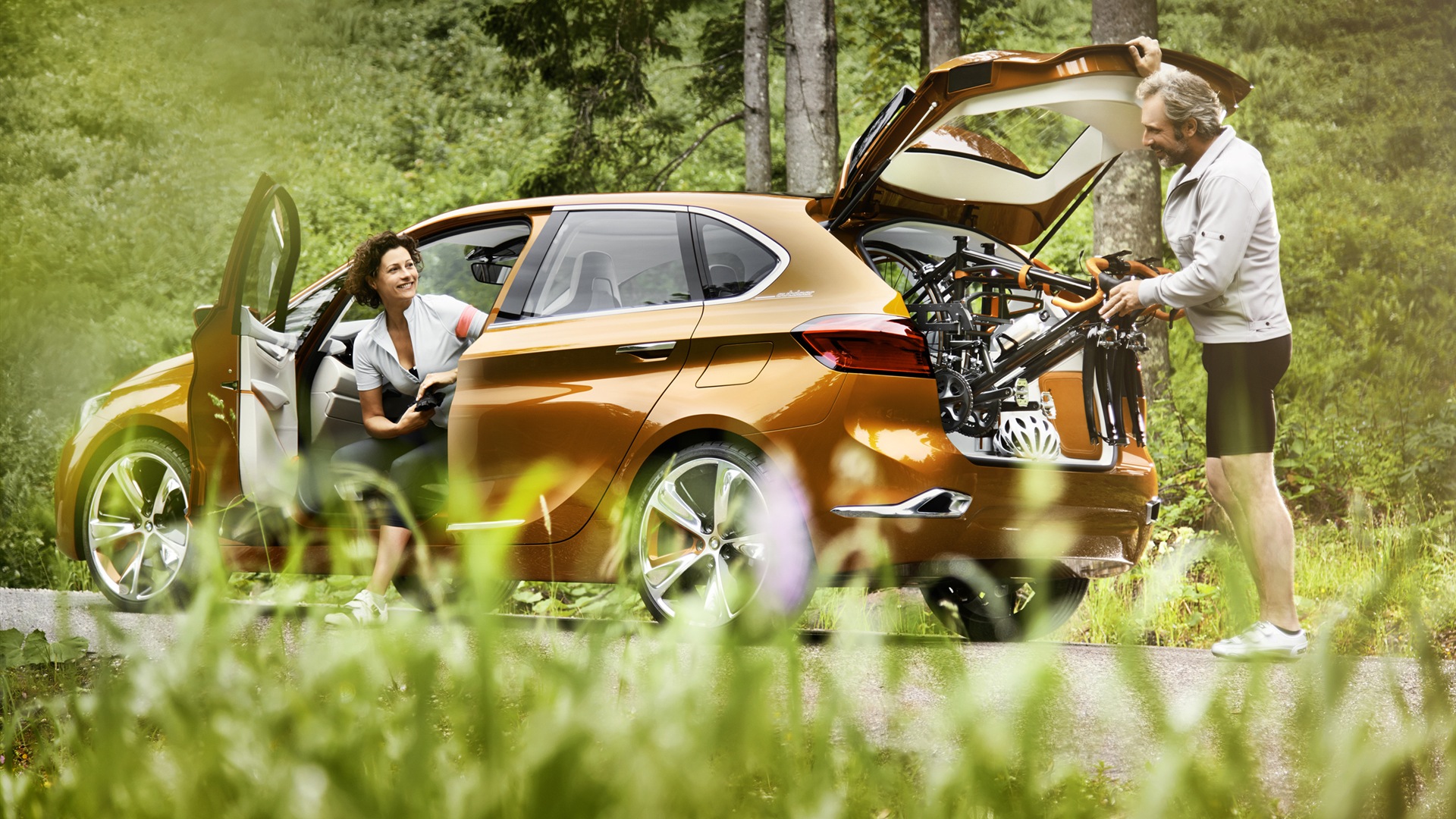 2013 BMW Concept activos Tourer fondos de pantalla de alta definición #9 - 1920x1080