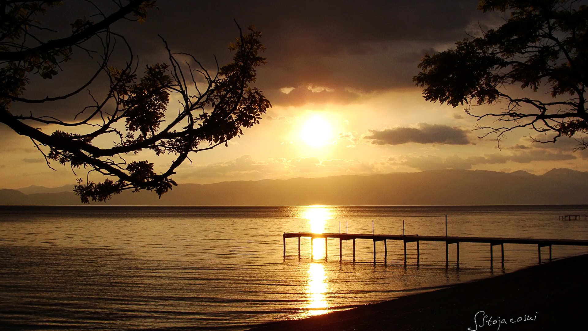 After sunset, Lake Ohrid, Windows 8 theme HD wallpapers #8 - 1920x1080