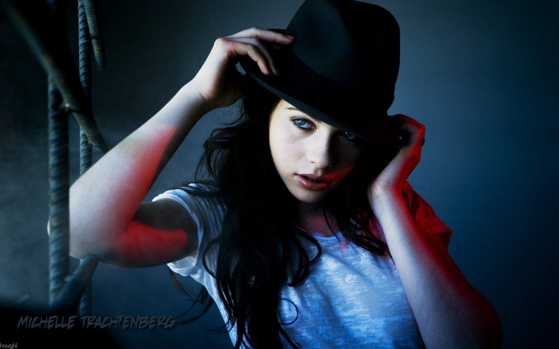 Michelle Trachtenberg hermoso fondo de pantalla #6 - 1920x1200