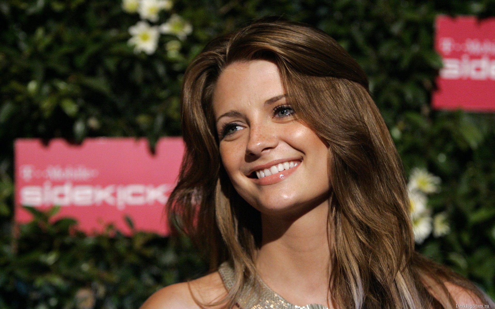 Mischa Barton krásnou tapetu (3) #22 - 1920x1200