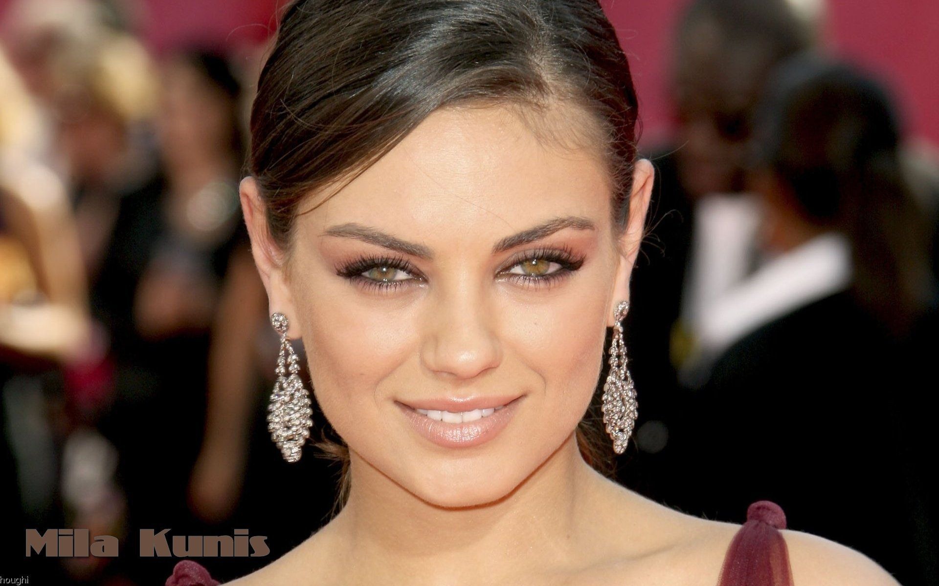 Mila Kunis 米拉·库妮丝 美女壁纸6 - 1920x1200