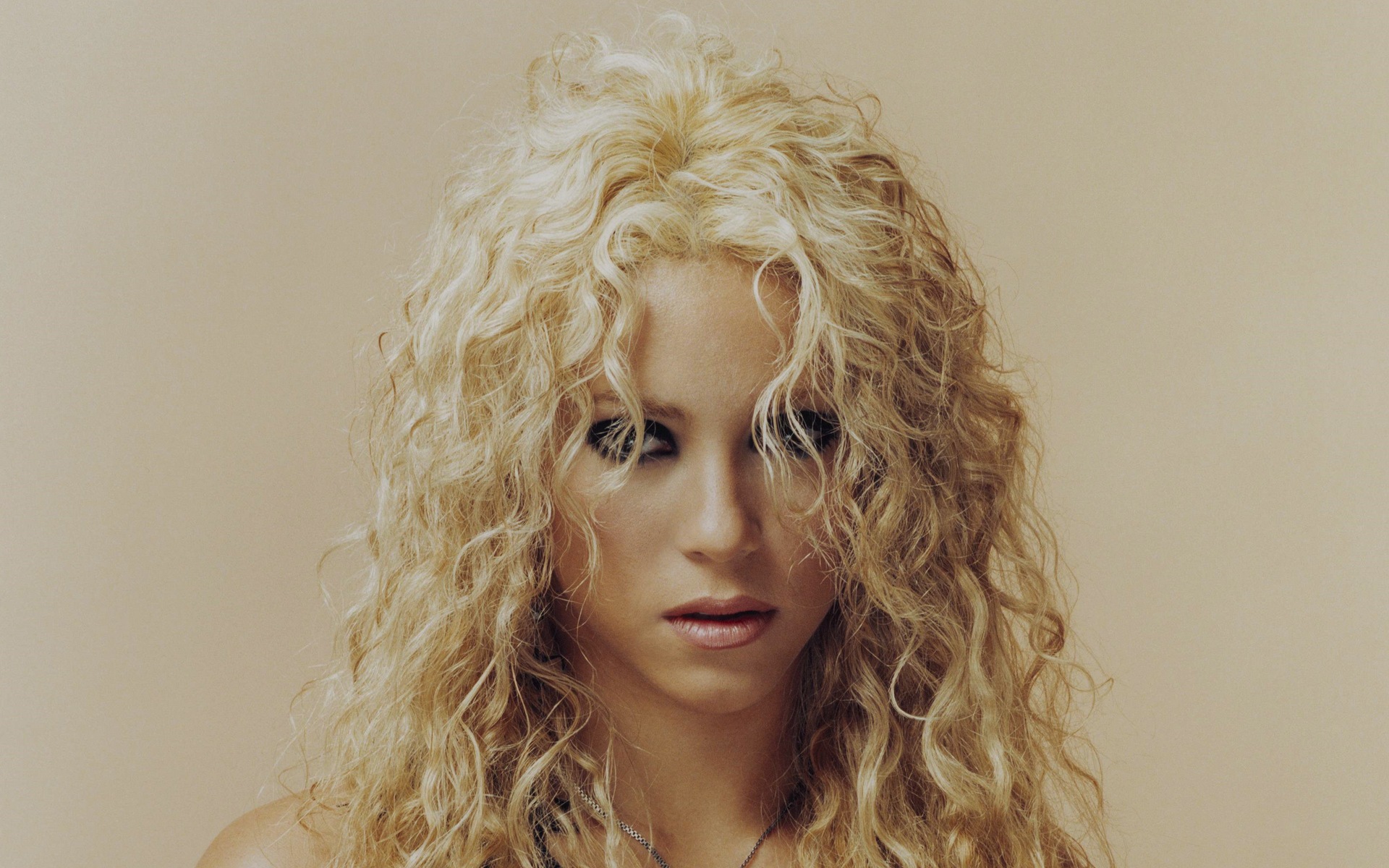 Shakira HD fondos de pantalla #13 - 1920x1200