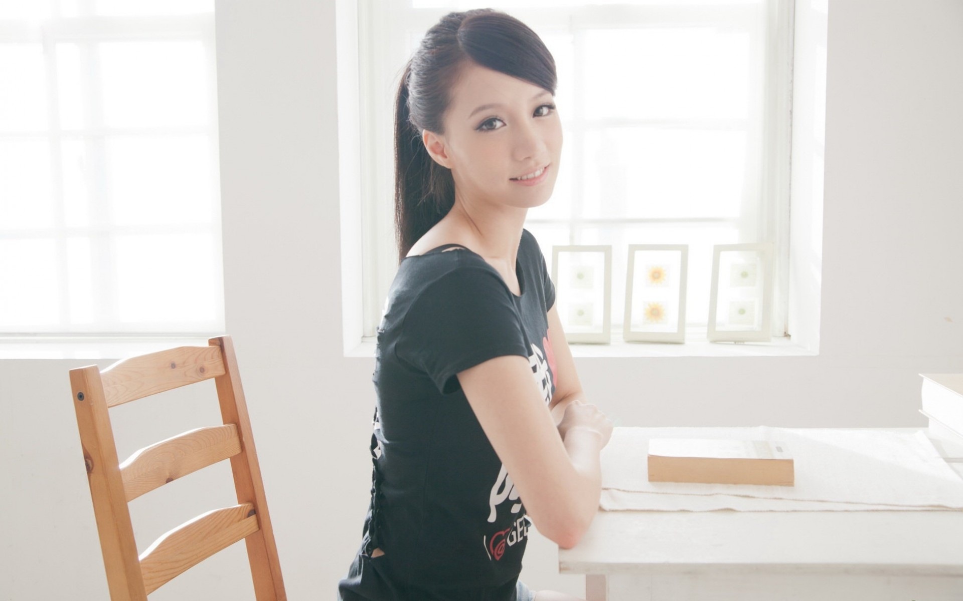 Tchaj-wan dívky vnitřní SunnyLin HD tapety na plochu #4 - 1920x1200