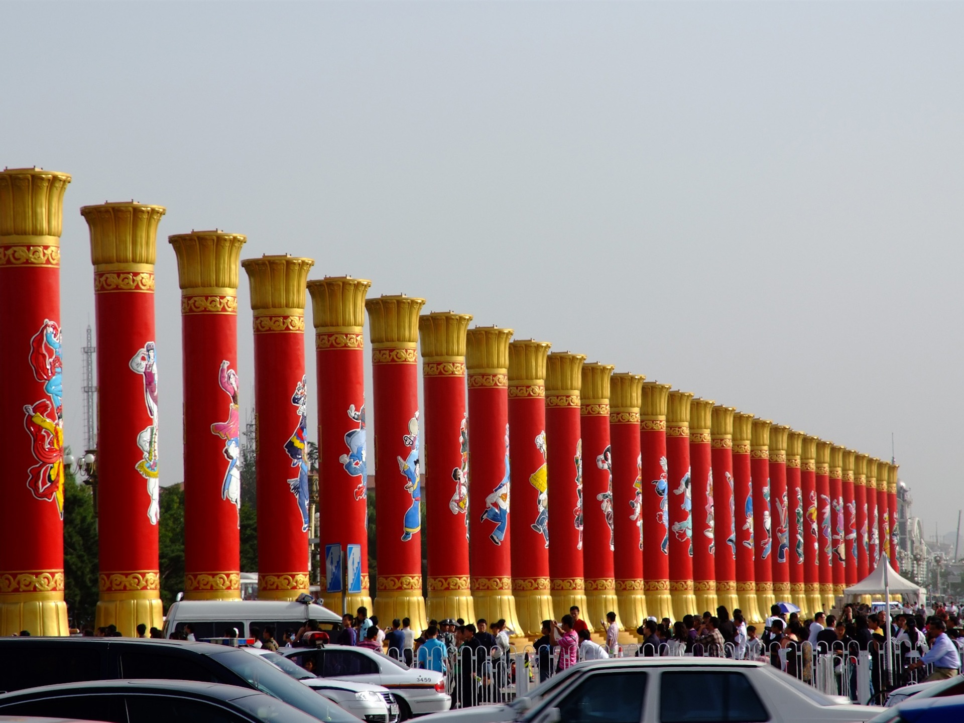 Costumes, Tiananmen Square (rebar works) #6 - 1920x1440