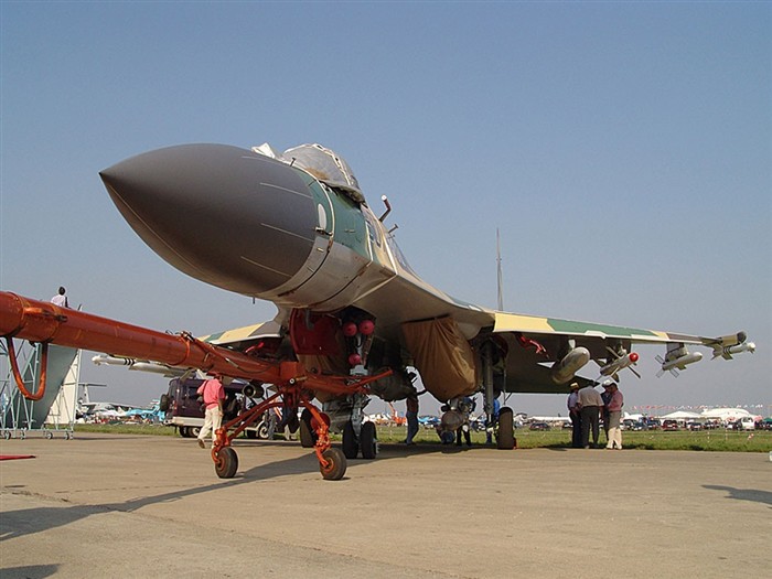 Китайского производства F-11 истребители обои #17