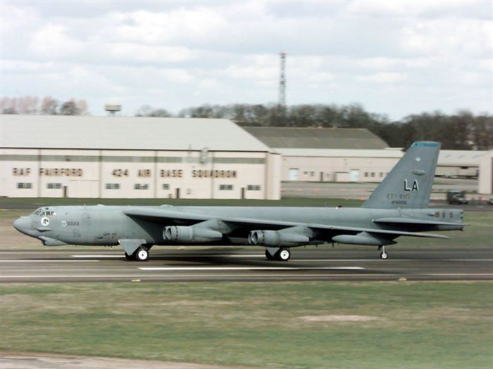 B-52 strategické bombardéry #4