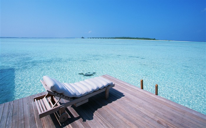 ciel bleu de l'eau aux Maldives et #13